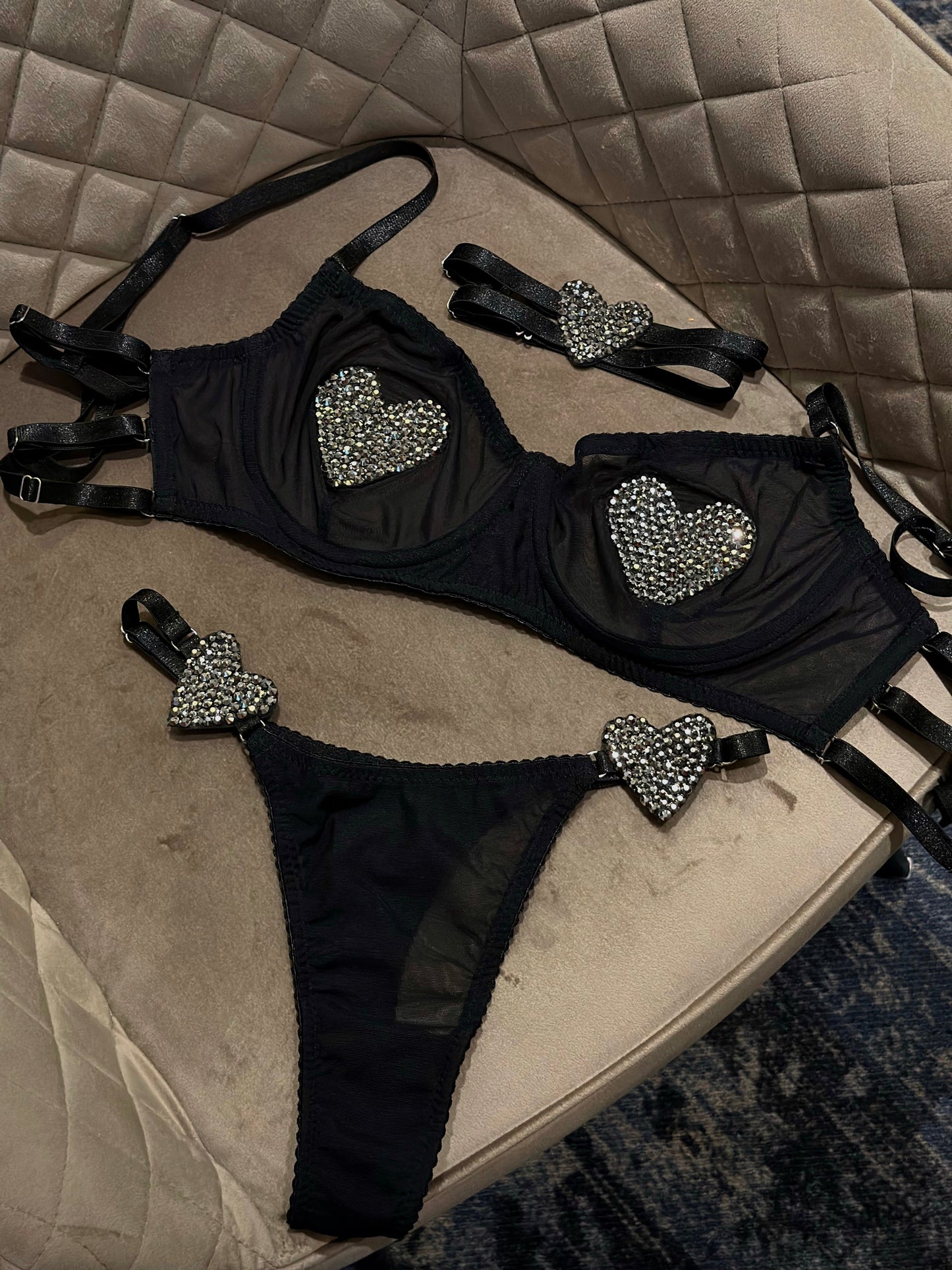 ЧОКЕР LOVE - My Store