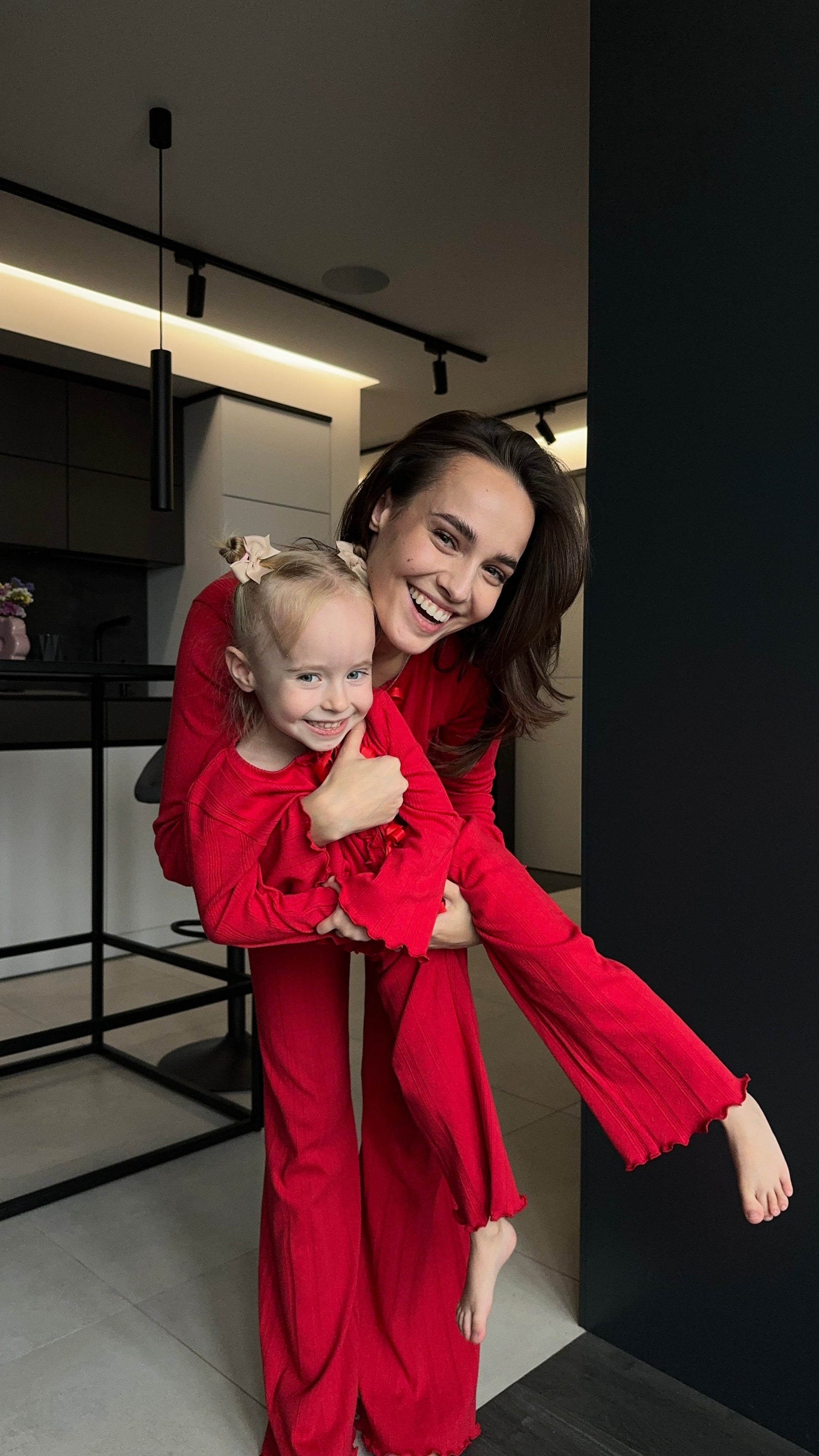 FAMILY LOOK JULIA RED - KIVVI_UKRAINIAN_BRAND